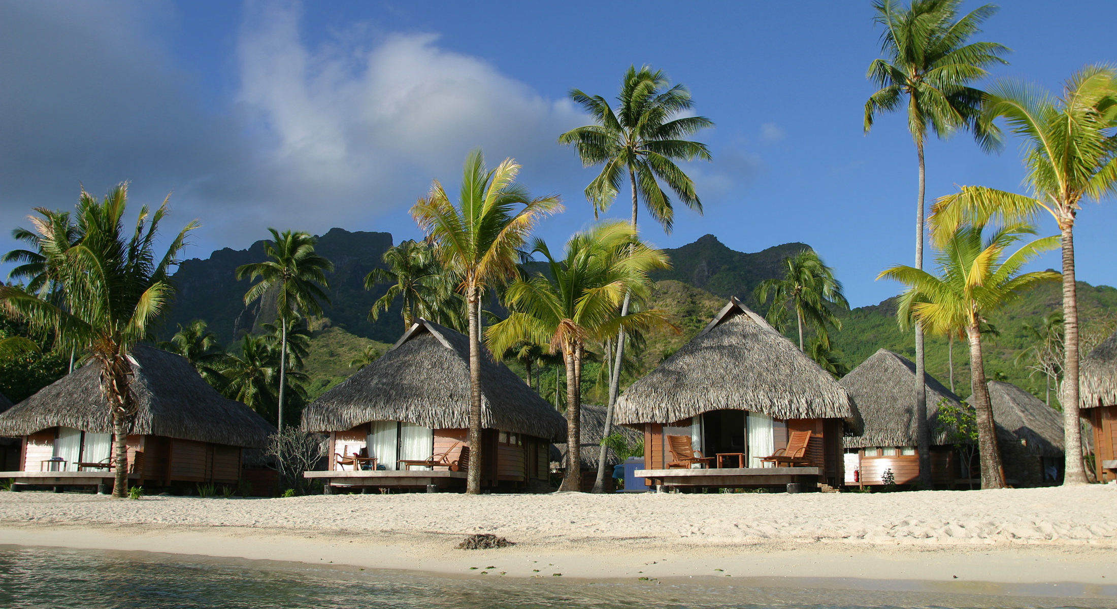 Bungalow plage du Manava Moorea Resort